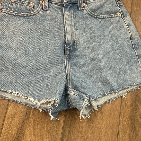 Weekday Blue Jean Shorts High-Waisted Distressed - Picture 1 of 10